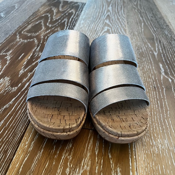 Kork-Ease | Menzie Banded Slide Wedge Sandals | Soft Gold | 9 - Picture 8 of 14